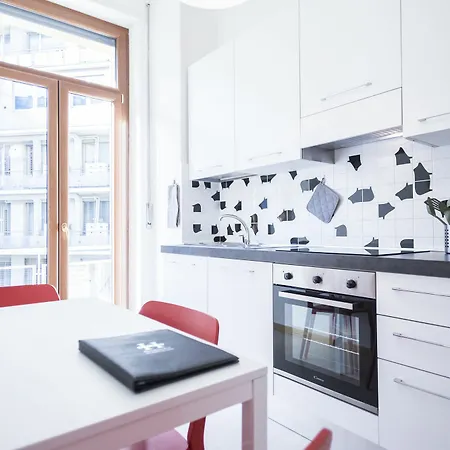 Hemeras Boutique Homes - Design Near Duomo Cathedral Apartment Mailand