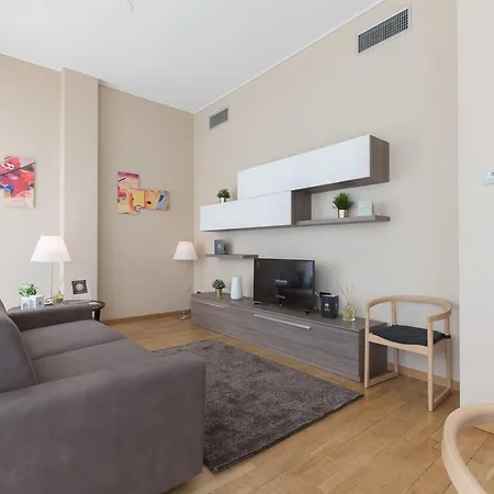 شقة Hemeras Boutique Homes - Design Near Duomo Cathedral