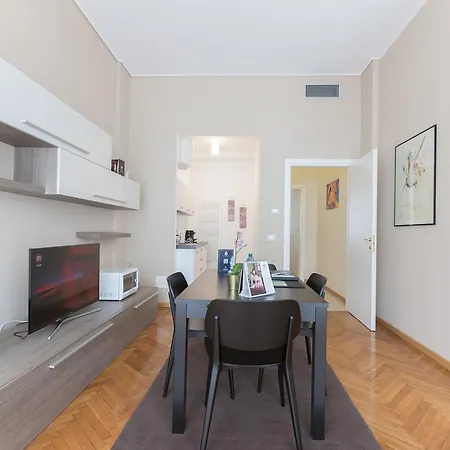 شقة Hemeras Boutique Homes - Design Near Duomo Cathedral