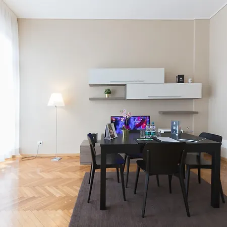 Hemeras Boutique Homes - Design Near Duomo Cathedral شقة *