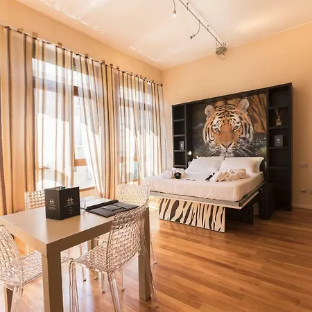 Hemeras Boutique Homes - Design Near Duomo Cathedral شقة ميلان