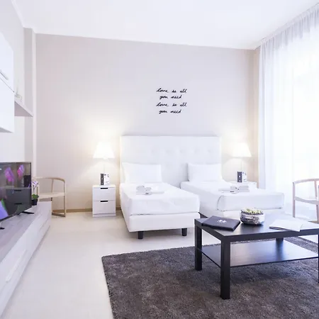 Hemeras Boutique Homes - Design Near Duomo Cathedral * ميلان